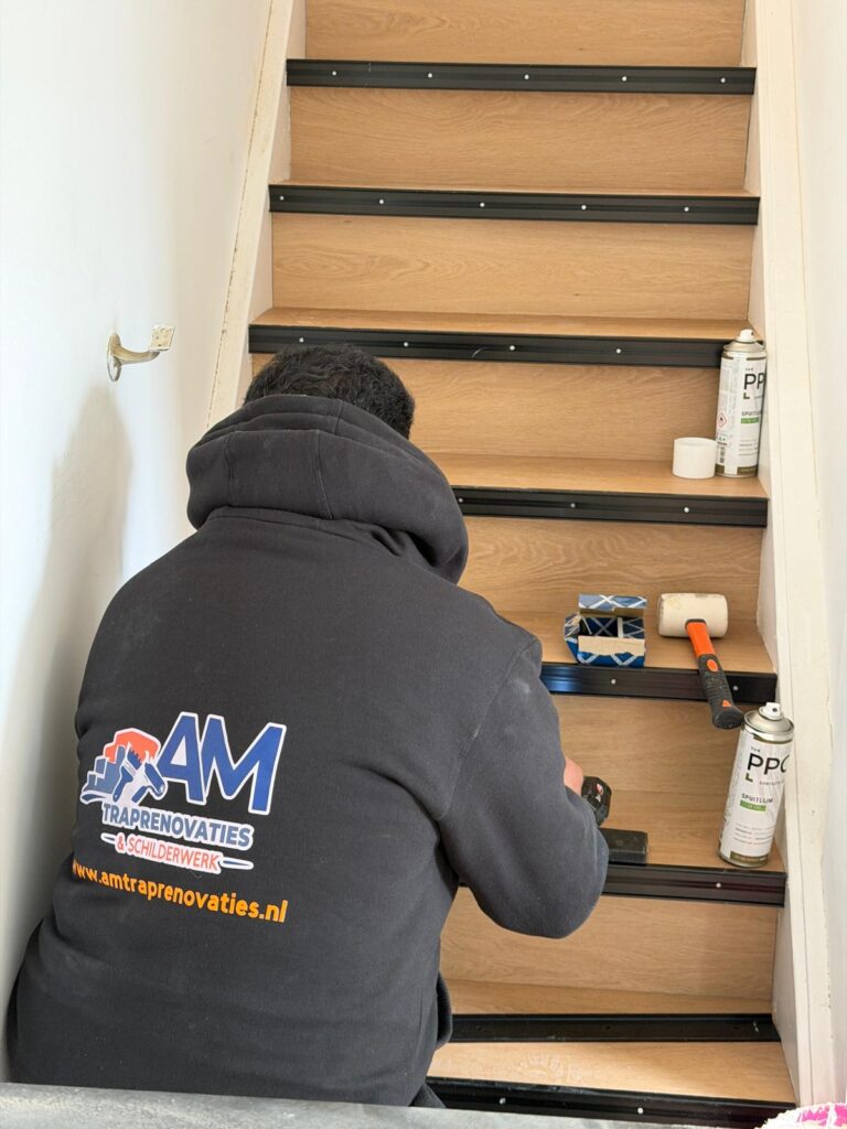 logo achterkant trui